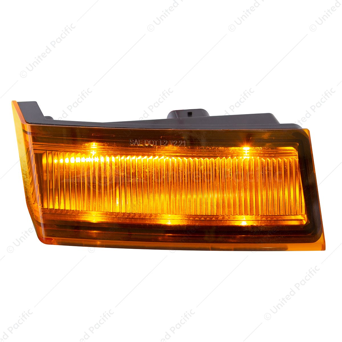 6 LED Amber Turn Signal Light For 2018-2026 Freightliner Cascadia - Passenger -Competition Series