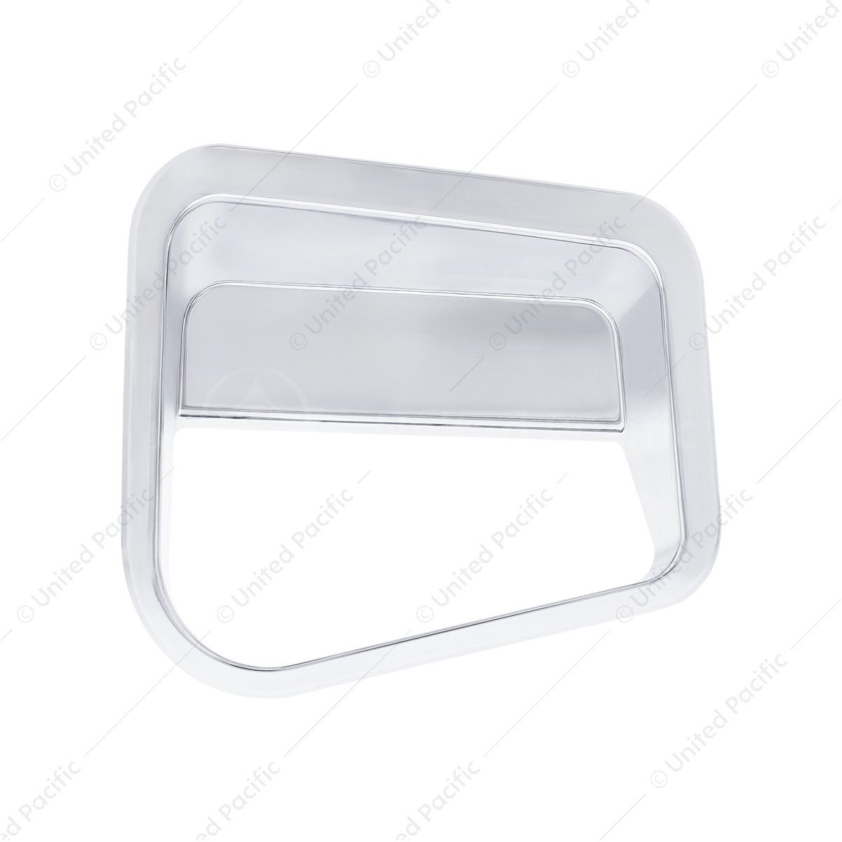 Chrome Plastic Fairing Latch Cover For 2018-2024 Volvo VNL-Driver Front